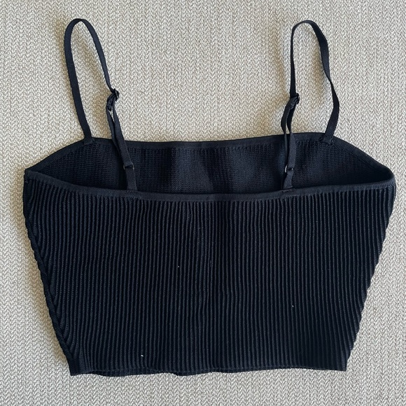 Aritzia Babaton Sculpt Knit Cropped - Picture 4 of 5